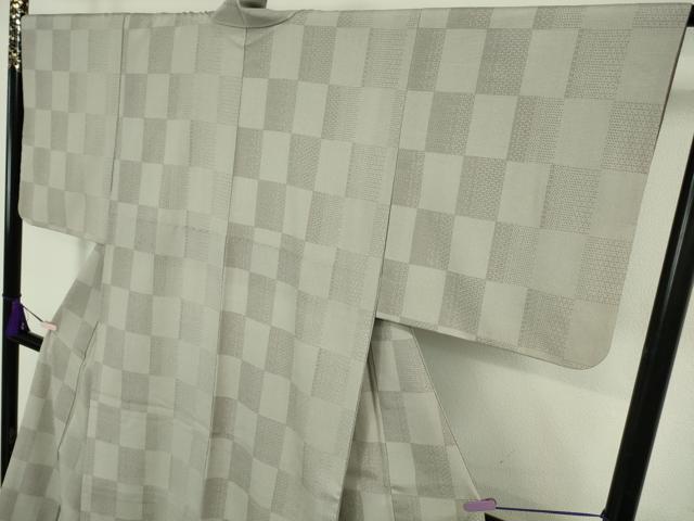平和屋着物●極上　本塩沢　110亀甲　市松文様　絹鼠色地　鈴乃屋扱い　逸品　DZAB8410kh6