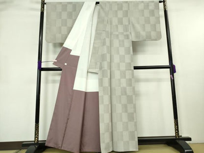 平和屋着物●極上　本塩沢　110亀甲　市松文様　絹鼠色地　鈴乃屋扱い　逸品　DZAB8410kh6