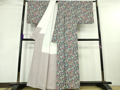 平和屋本店●極上　人間国宝　玉那覇有公　本場琉球紅型　小紋　舞蝶花文　参考資料付き　逸品　DZAB8423kh6