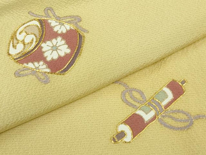 平和屋本店●極上　江戸友禅 小倉貞右　訪問着　駒刺繍　宝尽くし楽器文　淡黄色地　金彩　縮緬　ロング丈　さが美扱い　逸品　DZAB8427kh6