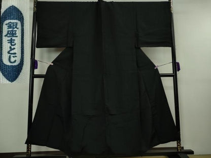 平和屋本店●極上　男性　銀座もとじ　色無地　キングサイズ　袷　黒地　御召縮緬　逸品　DZAB8451kh6