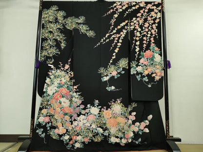 平和屋本店●極上　振袖　友禅　松　梅　乱菊　吉祥花文　黒地　金彩　逸品　DZAB8513kh6