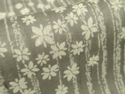 平和屋着物＊極上　夏物　伝統工芸士　白川貞夫　絹芭蕉　夏芭蕉　紗紬　天然繭　舞花文　薄鈍色地　反端付き　逸品　DZAB8660kh6