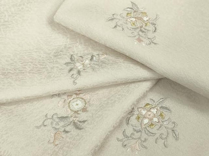 平和屋本店●極上　小紋　総刺繍　草花文　薄桜色地　金銀糸　高島屋扱い　逸品　DZAB8665kh6