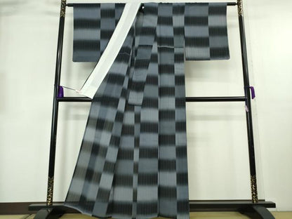 平和屋着物＊極上　夏物　伝統工芸士　七代目　吉澤与市　明石ちぢみ　市松文様　証紙付き　逸品　未使用　DZAB8684kh6
