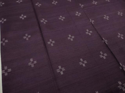 平和屋本店●極上　国指定重要無形文化財　本場久米島紬　手織　希少色・葡萄色地　まるやま扱い　反端付き　逸品　DZAB8717kh6