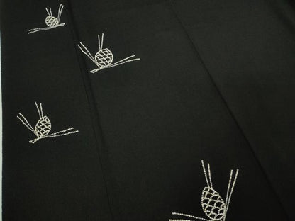 平和屋本店●極上　京都祇園の老舗 ぎをん齋藤　中国三大刺繍 相良刺繍 総刺繍　訪問着　松ぼっくり　黒地　鬼しぼ縮緬　逸品　DZAB8724kh6