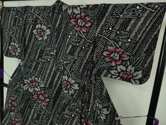 平和屋着物∴極上　夏物　浴衣　有松鳴海絞り　流水花文　黒地　綿　逸品　DZAB8749kh6