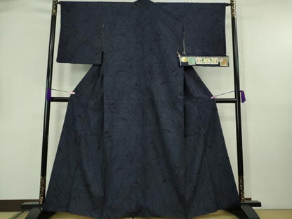 平和屋着物●極上　本場結城紬　重要無形文化財　奥順謹製　80亀甲　濃紺地　証紙付き　逸品　DZAB8763kh6