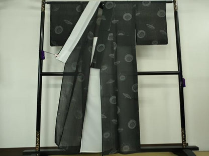 平和屋着物＊極上　夏物　本場小千谷ちぢみ　麻　捺染絣　織田工房謹製　番傘　黒地　証紙付き　逸品　未使用　DZAB8804kh6
