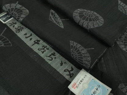 平和屋着物＊極上　夏物　本場小千谷ちぢみ　麻　捺染絣　織田工房謹製　番傘　黒地　証紙付き　逸品　未使用　DZAB8804kh6