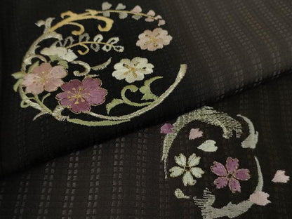 平和屋本店●極上　訪問着　総刺繍　貝紫刺繍　花丸文　黒地　暈し染め　金糸　逸品　DZAB9001kh6