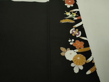平和屋本店●極上　創業460年・千總　黒留袖　駒刺繍　宝尽くし鳳凰花文　金彩　逸品　DZAB9003kh6