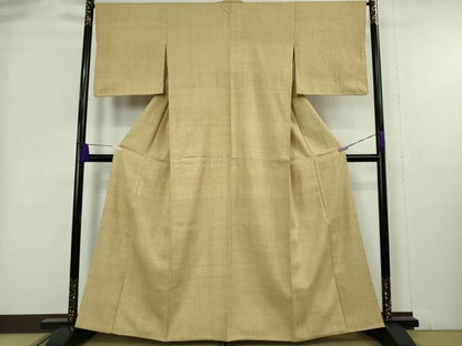 平和屋本店●極上　浦野理一　経節紬　背抜き仕立て　色無地　薄い飴色　逸品　DZAB9028kh6