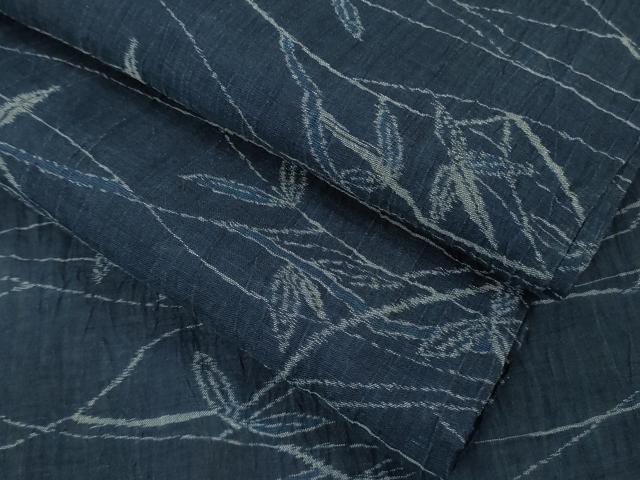 平和屋着物＊極上　夏物　本場小千谷ちぢみ　麻　枝葉文　紺青色地　逸品　DZAB9039kh6
