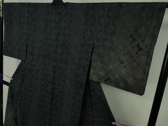 平和屋本店●極上 中国三大刺繍 スワトウ刺繍 汕頭刺繍 総刺繍 本場大島紬 訪問着 七宝花文 暈し染め 健勝苑扱い 逸品 未使用　DZAB9046kh6