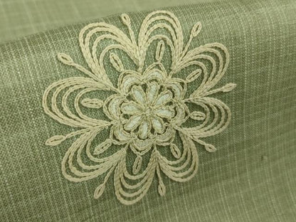 平和屋着物＊極上　夏物　赤城生紬　ムガシルク糸刺繍　舞花文　山葵色地　証紙付き　逸品　DZAB9085kh6