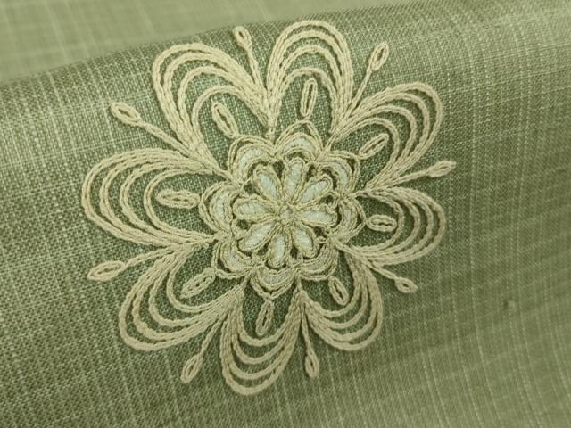 平和屋着物＊極上　夏物　赤城生紬　ムガシルク糸刺繍　舞花文　山葵色地　証紙付き　逸品　DZAB9085kh6