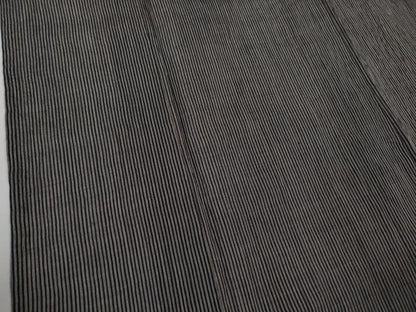 平和屋着物＊極上　夏物　本場小千谷ちぢみ　麻　縞　消炭色×黒　逸品　DZAB9088kh6