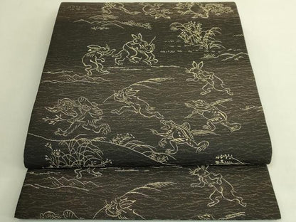 平和屋着物●極上　両面　両方向　全通柄袋帯　鳥獣戯画　笹蔓緞子　花唐草　鱗　さが美扱い　逸品　DZAB9195kh6
