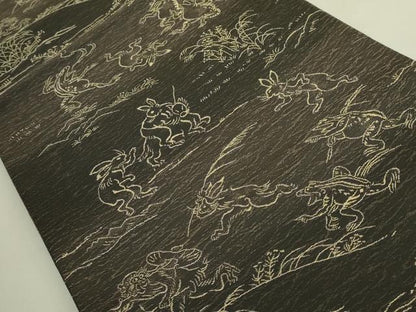 平和屋着物●極上　両面　両方向　全通柄袋帯　鳥獣戯画　笹蔓緞子　花唐草　鱗　さが美扱い　逸品　DZAB9195kh6