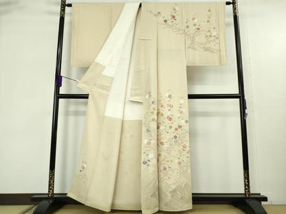 平和屋本店●極上　松坂屋染織名作展　訪問着　駒刺繍　立波花文　浅黄色地　金彩　たとう紙付き　逸品　DZAB9227kh6
