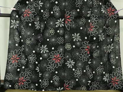 平和屋着物∴極上　夏物　浴衣　有松鳴海絞り　舞花文　黒地　綿　逸品　DZAB9233kh6