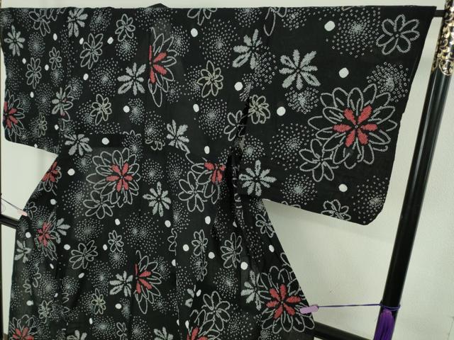 平和屋着物∴極上　夏物　浴衣　有松鳴海絞り　舞花文　黒地　綿　逸品　DZAB9233kh6
