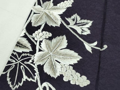 平和屋本店●極上　訪問着　総刺繍　葡萄蔦の葉文　深紫色地　暈し染め　銀糸　逸品　DZAB9250kh6