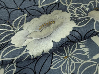平和屋本店●極上　訪問着　銀駒刺繍　牡丹　黒地　金銀糸　逸品　DZAB9251kh6