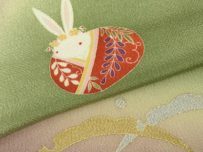 平和屋着物●極上　人形作家・ホリヒロシ 訪問着　兎　雀　馬　雪芝　草色地　鬼しぼ縮緬　暈し染め　反端付き　逸品　未使用　DZAB9259kh6
