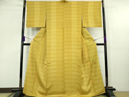平和屋本店●極上　龍村晋謹製　お召　名宝獅噛長斑文　芥子色地　逸品　DZAB9267kh6
