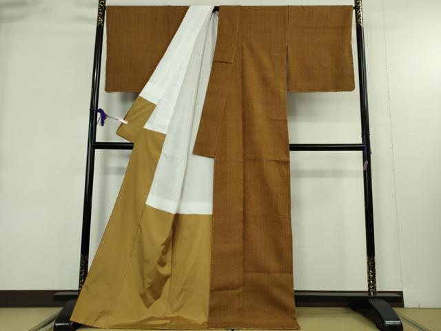 平和屋本店●極上　浦野理一　経節紬　色無地　濃い黄橡色　逸品　未使用　DZAB9282kh6