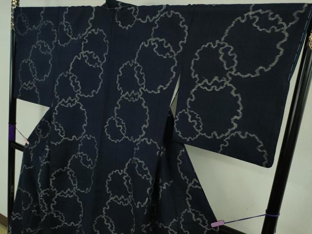 平和屋本店●極上　浦野理一　経節紬　雪輪重ね　留紺色　逸品　未使用　DZAB9284kh6