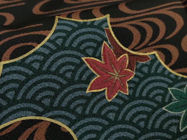 平和屋着物●極上　ファッションデザイナー 花井幸子　訪問着　駒刺繍　観世水　雲取り花文　黒地　金彩　逸品　DZAB9429kh6