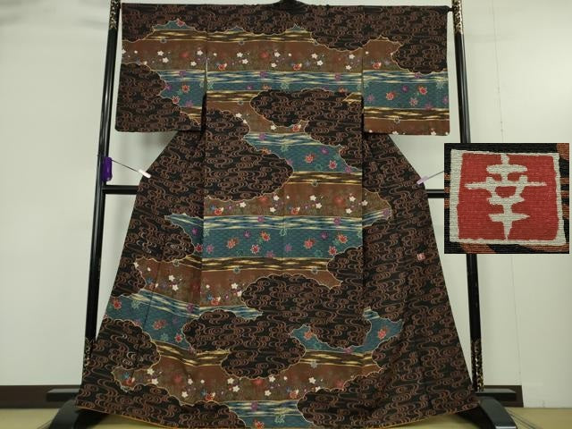 平和屋着物●極上　ファッションデザイナー 花井幸子　訪問着　駒刺繍　観世水　雲取り花文　黒地　金彩　逸品　DZAB9429kh6