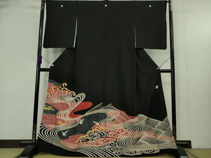 平和屋着物●極上　黒留袖　駒刺繍　立波流水文　金彩　逸品　DZAB9430kh6