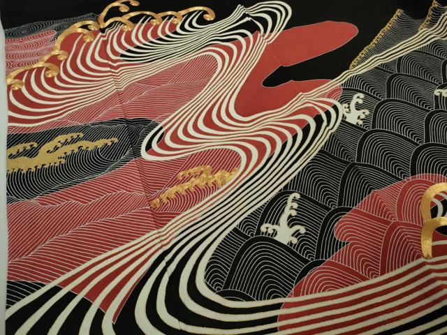 平和屋着物●極上　黒留袖　駒刺繍　立波流水文　金彩　逸品　DZAB9430kh6
