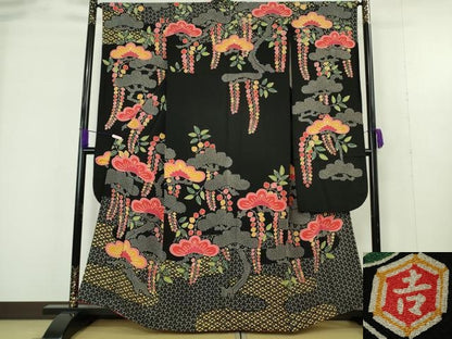 平和屋本店●極上　和染紅型　栗山紅型　栗山吉三郎　振袖　松　藤花房　黒地　鬼しぼ縮緬　逸品　DZAB9493kh6
