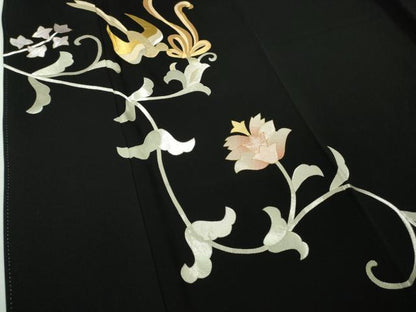 平和屋本店●極上　皇室献上作家　野村静枝　佐賀錦　黒留袖　更紗花唐草　飛鳥文　金銀糸　逸品　DZAB9495kh6