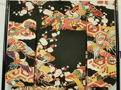 平和屋本店●極上　アンティーク　大正ロマン　振袖　駒刺繍　飛鶴宝尽くし松梅文　黒地　金彩　逸品　DZAB9497kh6