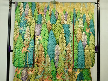 平和屋本店●極上　セミアンティーク　振袖　刺繍　手描き　森の動物　小鳥　リス　兎　金彩　逸品　DZAB9500kh6
