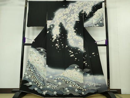 平和屋本店●極上　訪問着　銀駒刺繍　立波舞桜　暈し染め　黒地　金彩　逸品　DZAB9510kh6
