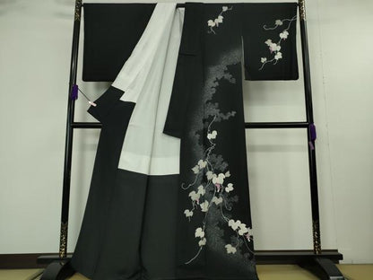 平和屋本店●極上　訪問着　手刺繍　葡萄蔦の葉文　黒地　鬼しぼ縮緬　金糸　逸品　DZAB9738kh6