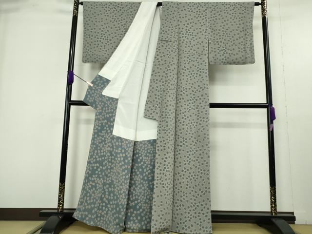 平和屋本店●極上　和染紅型　栗山紅型　栗山吉三郎　小紋　舞桜　桔梗鼠色地　鬼しぼ縮緬　逸品　未使用　DZAB9781kh6