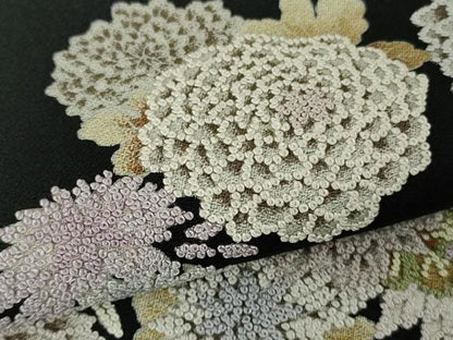 平和屋本店●極上　中国三大刺繍　相良刺繍　小紋　枝菊　黒地　暈し染め　逸品　DZAB9793kh6