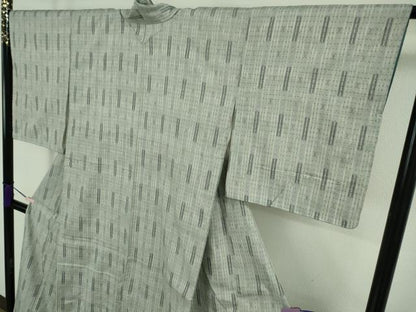 平和屋本店●極上　本場結城紬　重要無形文化財　結織苑　絣間道　証紙付き　逸品　DZAC0053kh6