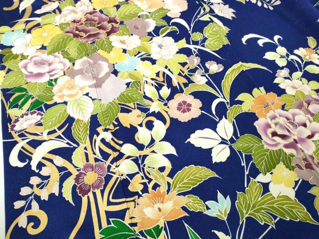 平和屋本店●極上　創業460年・千總　誰が袖好み　振袖　駒刺繍　花唐草文　金彩　銀通し地　高島屋扱い　逸品　DZAC0080kh6