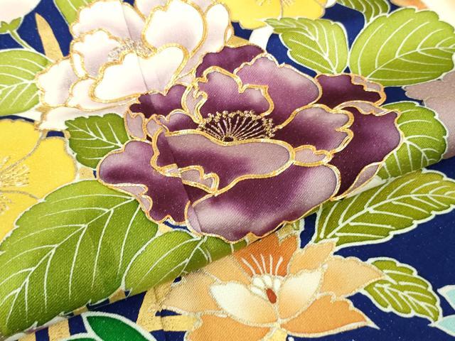 平和屋本店●極上　創業460年・千總　誰が袖好み　振袖　駒刺繍　花唐草文　金彩　銀通し地　高島屋扱い　逸品　DZAC0080kh6