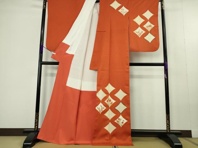 平和屋本店●極上　銀座　志ま亀　訪問着　駒刺繍　草花菱文　丹色地　金彩　たとう紙付き　逸品　DZAC0329kh6